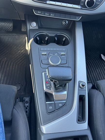 Audi A4 11 of 19