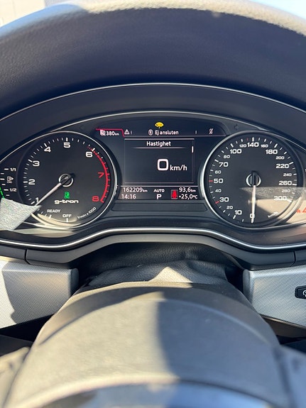 Audi A4 14 of 19