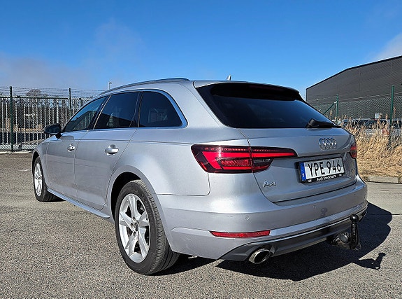 Audi A4 3 of 11