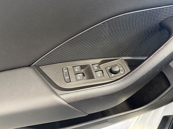 Skoda Octavia 14 of 17
