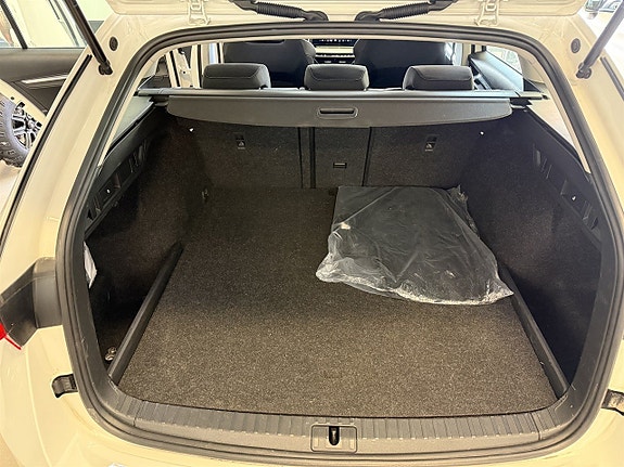 Skoda Octavia 7 of 17