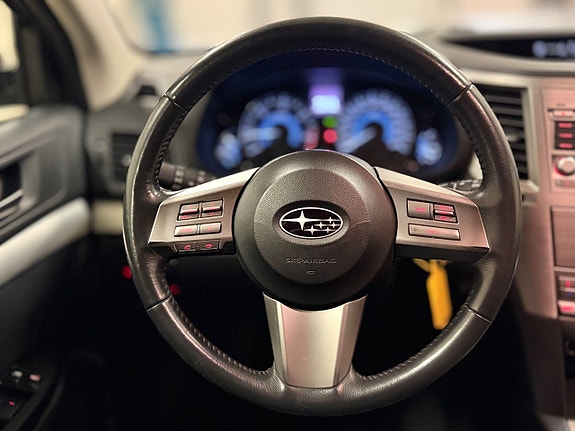 Subaru Outback 9 of 16