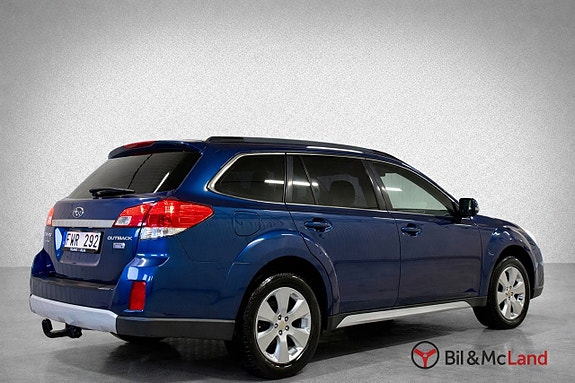 Subaru Outback 7 of 16
