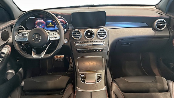 Mercedes-Benz GLC300 de 4 of 5