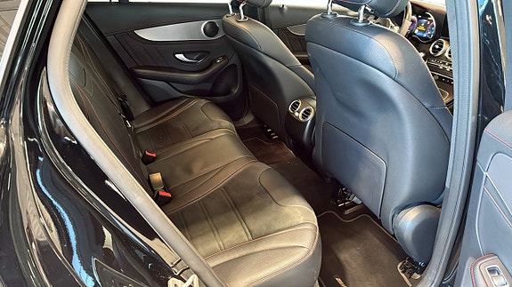 Mercedes-Benz GLC300 de 5 of 5