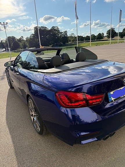 BMW M4 5 of 5