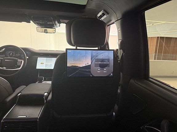 Land Rover Range Rover 22 of 30