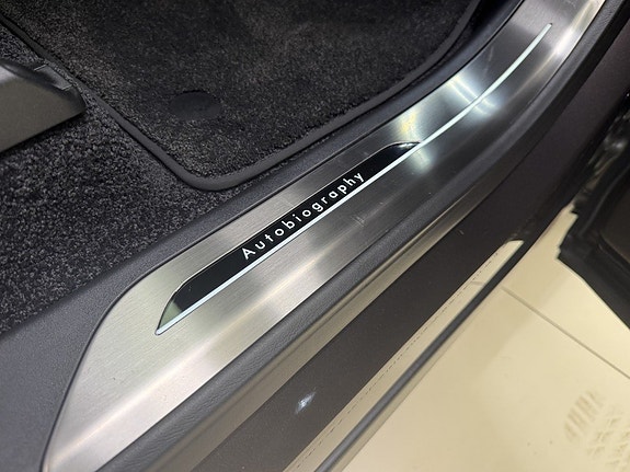 Land Rover Range Rover 25 of 30