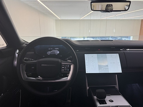 Land Rover Range Rover 11 of 30