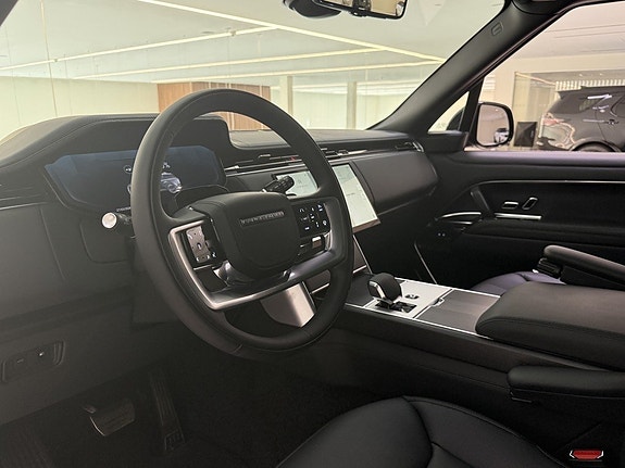 Land Rover Range Rover 10 of 30