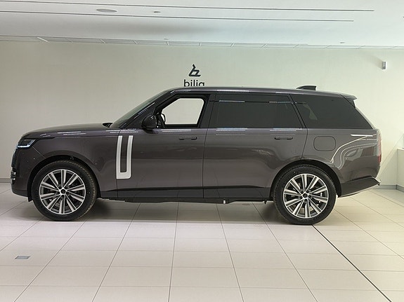 Land Rover Range Rover 3 of 5