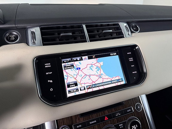 Land Rover Range Rover Sport 14 of 18