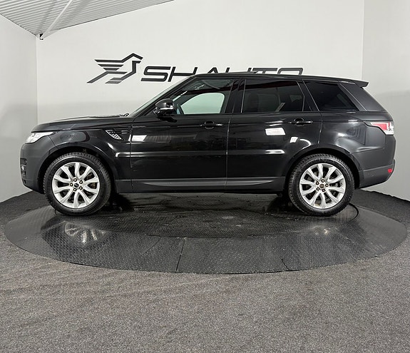Land Rover Range Rover Sport 8 of 18