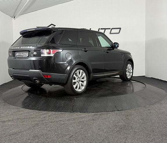 Land Rover Range Rover Sport 5 of 5