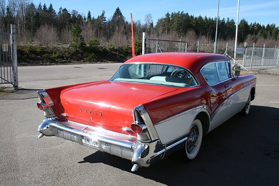 Buick Super 12 of 22