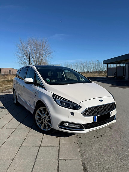 Ford S-MAX 2 of 13