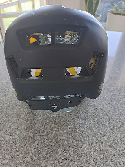 Product image 9 of 9