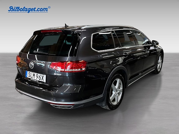Volkswagen Passat Alltrack 5 of 5