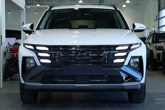 Hyundai Tucson 3 of 17