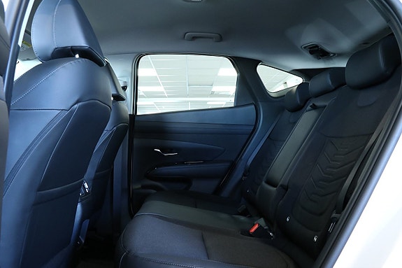 Hyundai Tucson 10 of 17