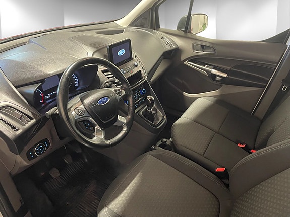 Ford Transit Connect 5 of 5