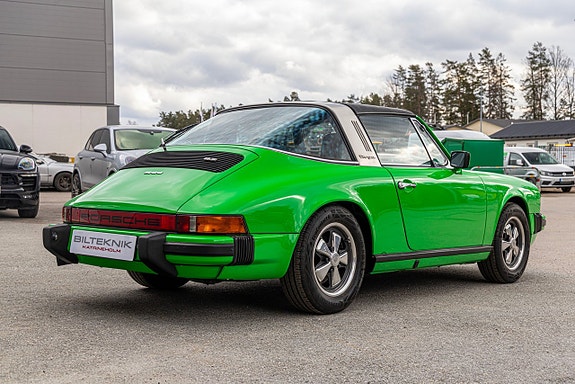 Porsche 911 Targa 3 of 5