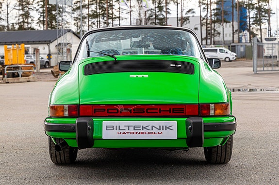 Porsche 911 Targa 4 of 5