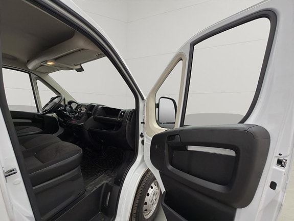Peugeot Boxer 23 of 27