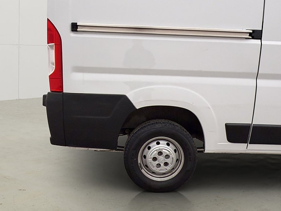 Peugeot Boxer 26 of 27