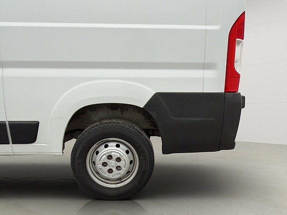 Peugeot Boxer 25 of 27
