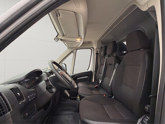 Peugeot Boxer 13 of 27