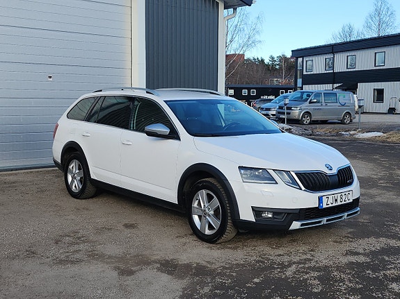 Skoda Octavia Scout 10 of 12