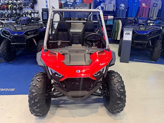 Polaris Rzr 200 EFI 3 of 10