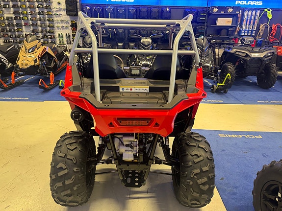 Polaris Rzr 200 EFI 8 of 10