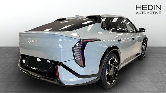 Kia EV4 5 of 12