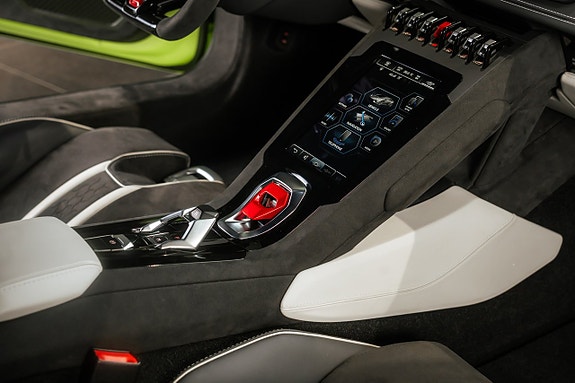 Lamborghini Huracan 17 of 17