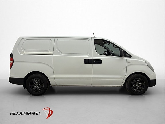 Hyundai H-1 2 of 5