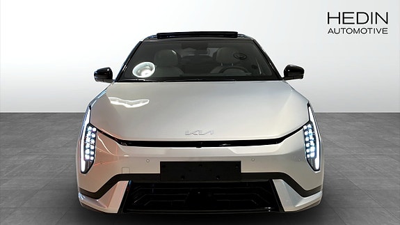 Kia EV4 8 of 13