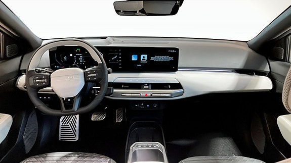 Kia EV4 4 of 13