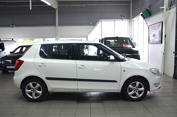 Skoda Fabia 2 of 10