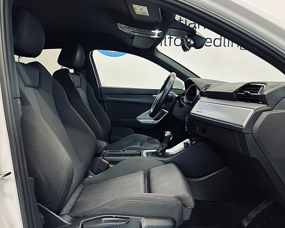 Audi Q3 9 of 12