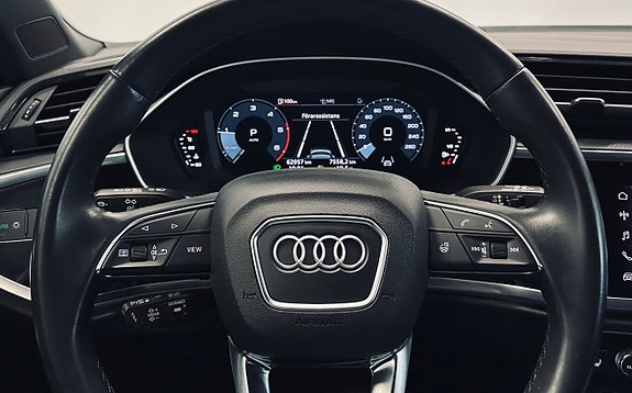 Audi Q3 12 of 12