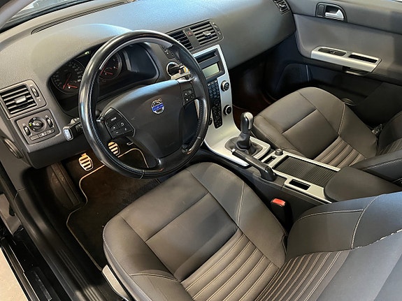 Volvo S40 4 of 5