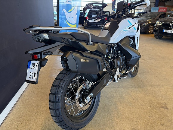CFMOTO 1000 MT-X UTHYRES! 3 of 6