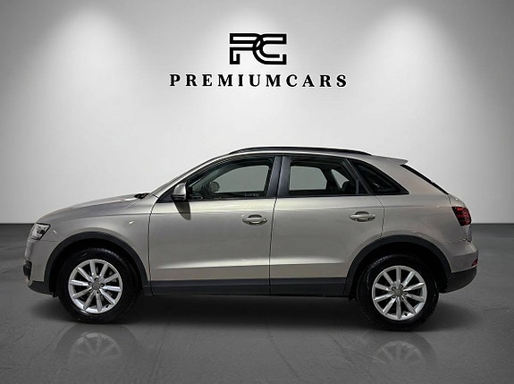 Audi Q3 3 of 5