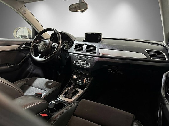 Audi Q3 21 of 23