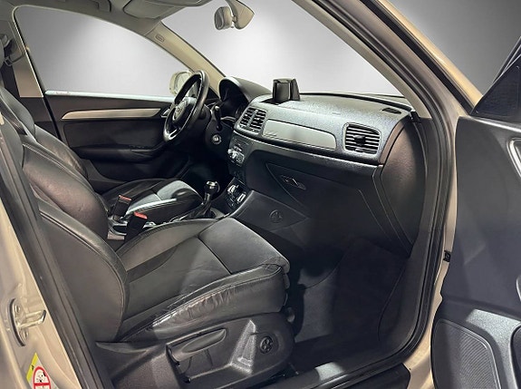 Audi Q3 22 of 23