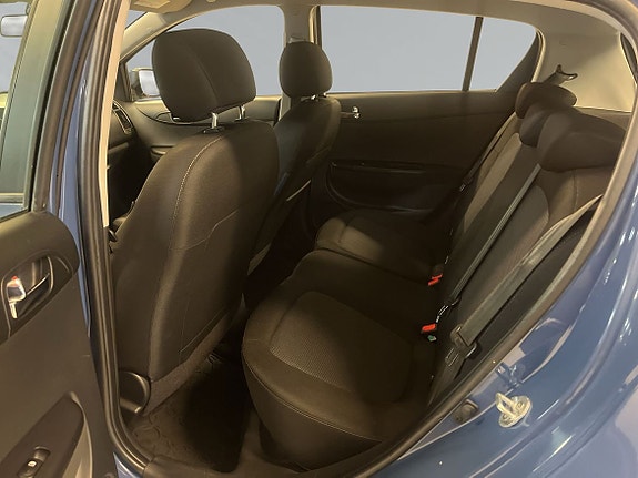 Hyundai i20 7 of 8