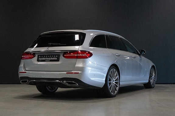 Mercedes-Benz E220 d 5 of 5
