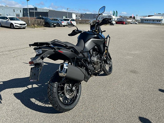Suzuki V-Strom 800DE 5 of 5